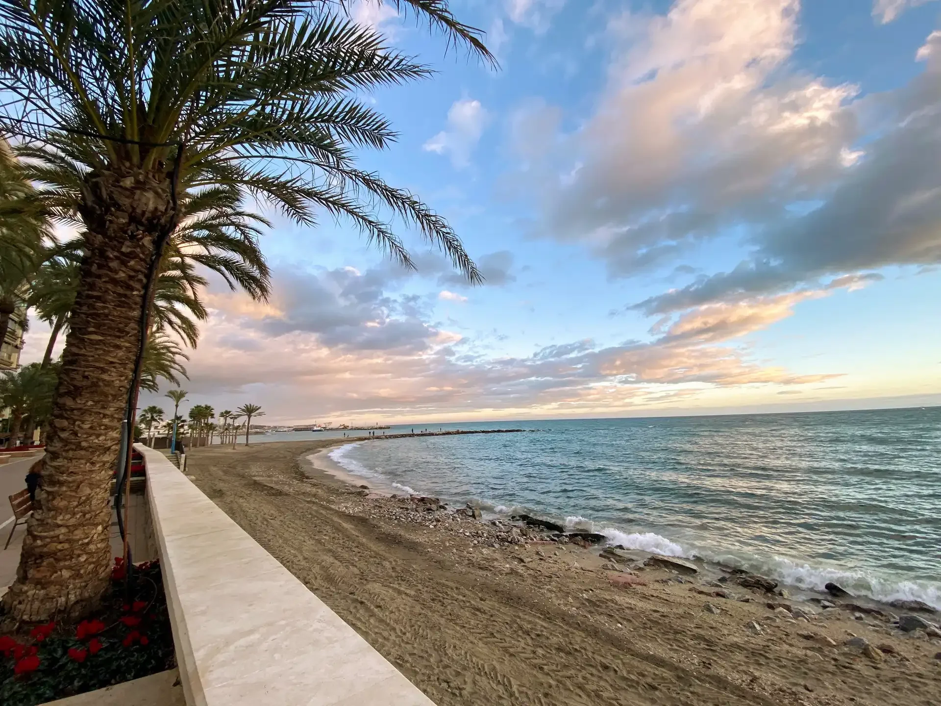 Retiring in Costa del Sol: Your Ultimate Guide - costa-delsol.com