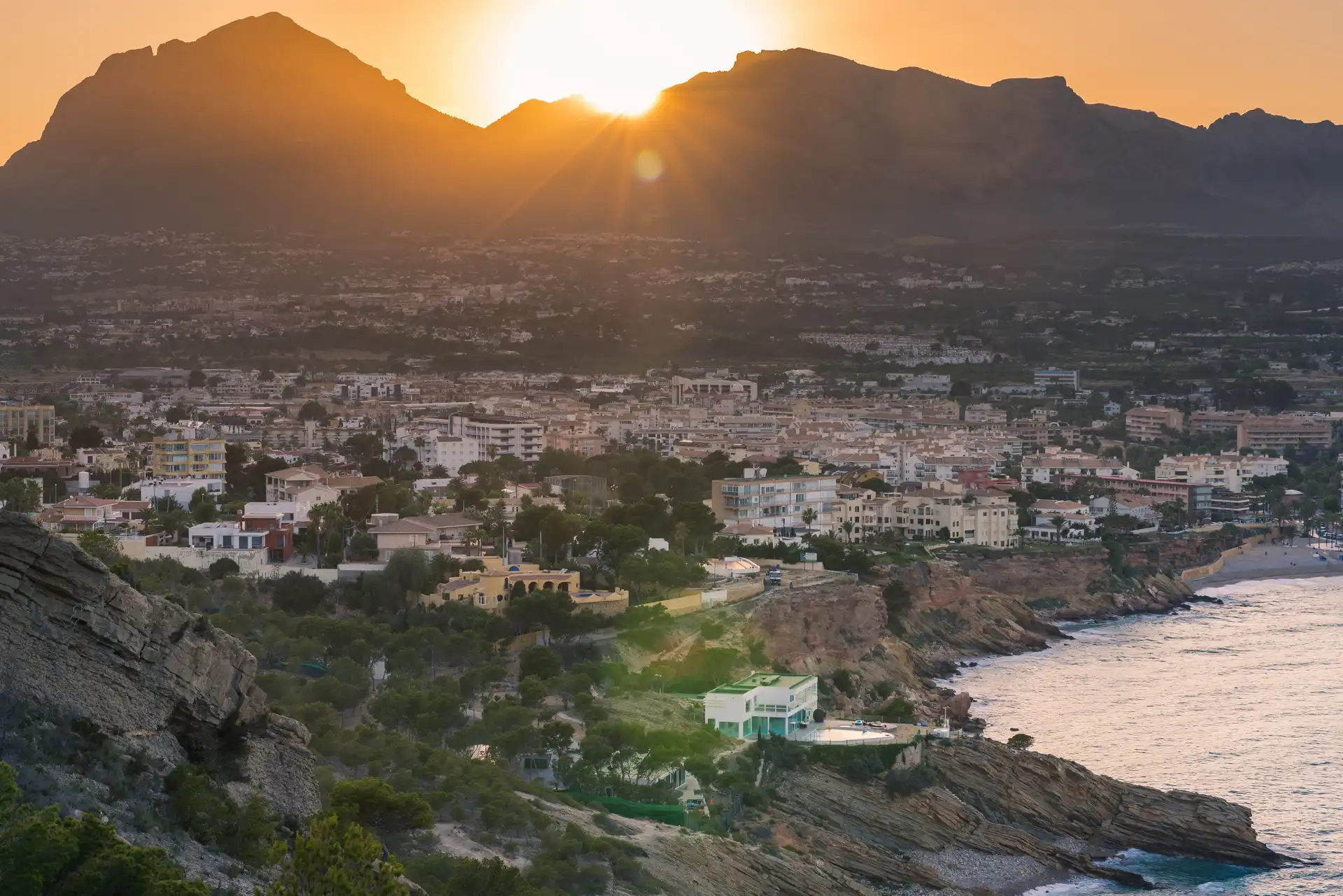 Der umfassende Costa del Sol Immobilienführer - costa-delsol.com